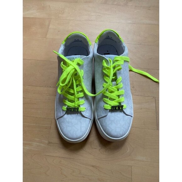 DKNY "Chandra" allover logo sneaker Womens Size 7M - Picture 2 of 8